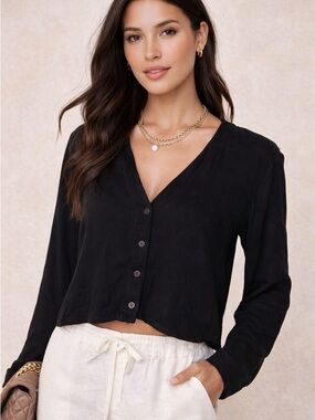 Johnny Was Black Cropped Blouse Boho Minimal Chic Button Front V-Neck Rayon USA
